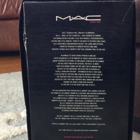 MAC Barbie by Mattel - Picture 11 of 14